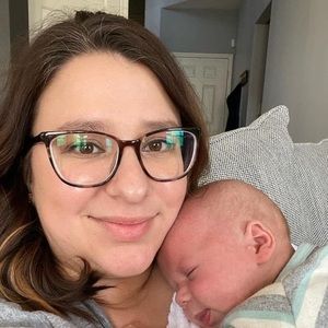 Meet your Posher, Alyson